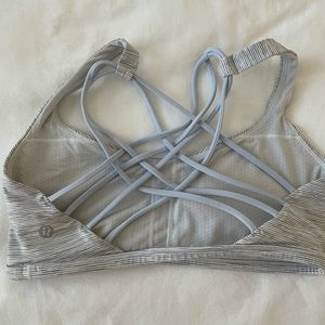 Lululemon sports bra